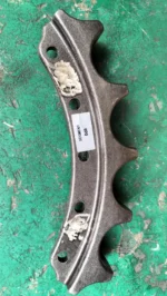 Made in China Top roller For D6R Crawler Tractor - Image 4