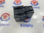 Excavator Parts Electronic Parts Fuse Box Fuse Holder 11213712 1122-00940 for LG135-150 Excavator - Image 4